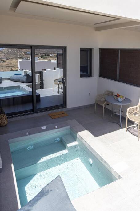Pearl Suites And Villa Τήνος Εξωτερικό φωτογραφία